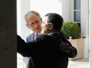 US-Präsident George W. Bush im Gespräch mit Italiens Ministerpräsident Romano Prodi
