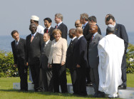 G8 Gruppenfoto mit den Afrika Outreach-Vertretern