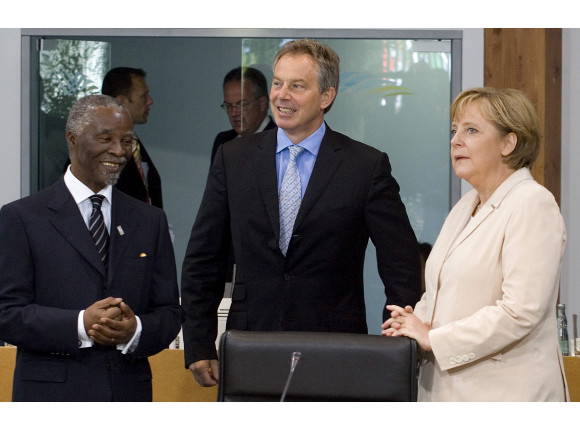 Thabo Mvuyelwa Mbeki (President of South Africa), Tony Blair (British Prime Minister) and German Chancellor Angela Merkel at the start of the session