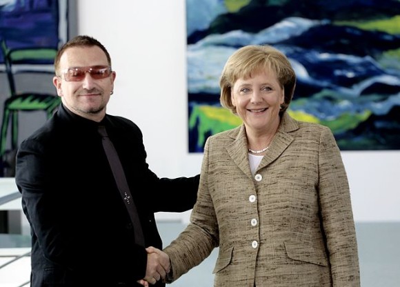 Bono und Merkel